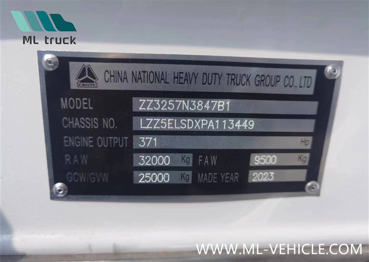 Sinotruk HOWO Manufacturer Weichai 10 Wheel 6X4 8X4 371HP 400HP 430HP Heavy Duty Mining Cargo