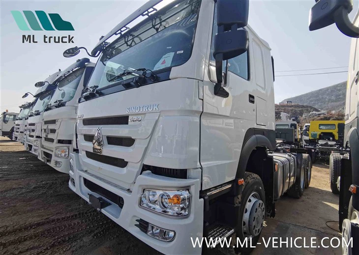 Sinotruk HOWO Trailer Tugas Berat 10 Roda Baru 4X2 6X4 400HP 430HP
