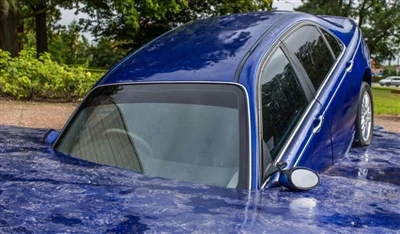 Apa yang harus Anda lakukan untuk menyelamatkan diri jika mobil Anda jatuh ke...