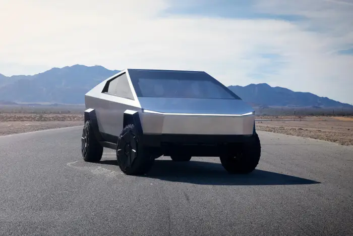 Tesla Cybertruck Diluncurkan di Kanada