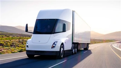 Rumor Menyarankan Tesla Mungkin Meningkatkan Semi Produksi