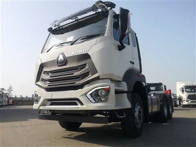 Truk Traktor Sinotruk HOWO E7G 6×4 Baru HOHAN E7G 6×4 Trailer Traktor