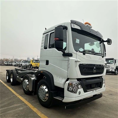 Sasis Truk Dump Sinotruk HOWO T5G 8x4 Baru